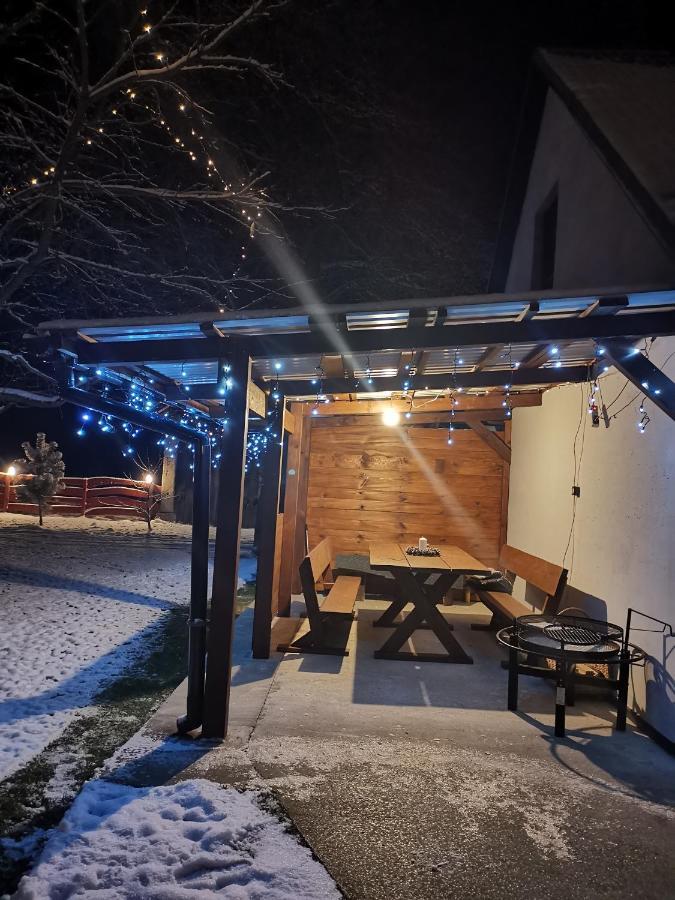 Apartmán Agrochalupki Korczowa Exteriér fotografie
